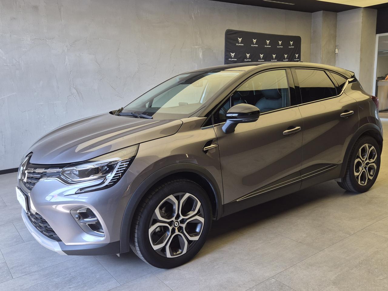 RENAULT Captur II 2019 - Captur 1.6 E-Tech full hybrid Techno 145cv