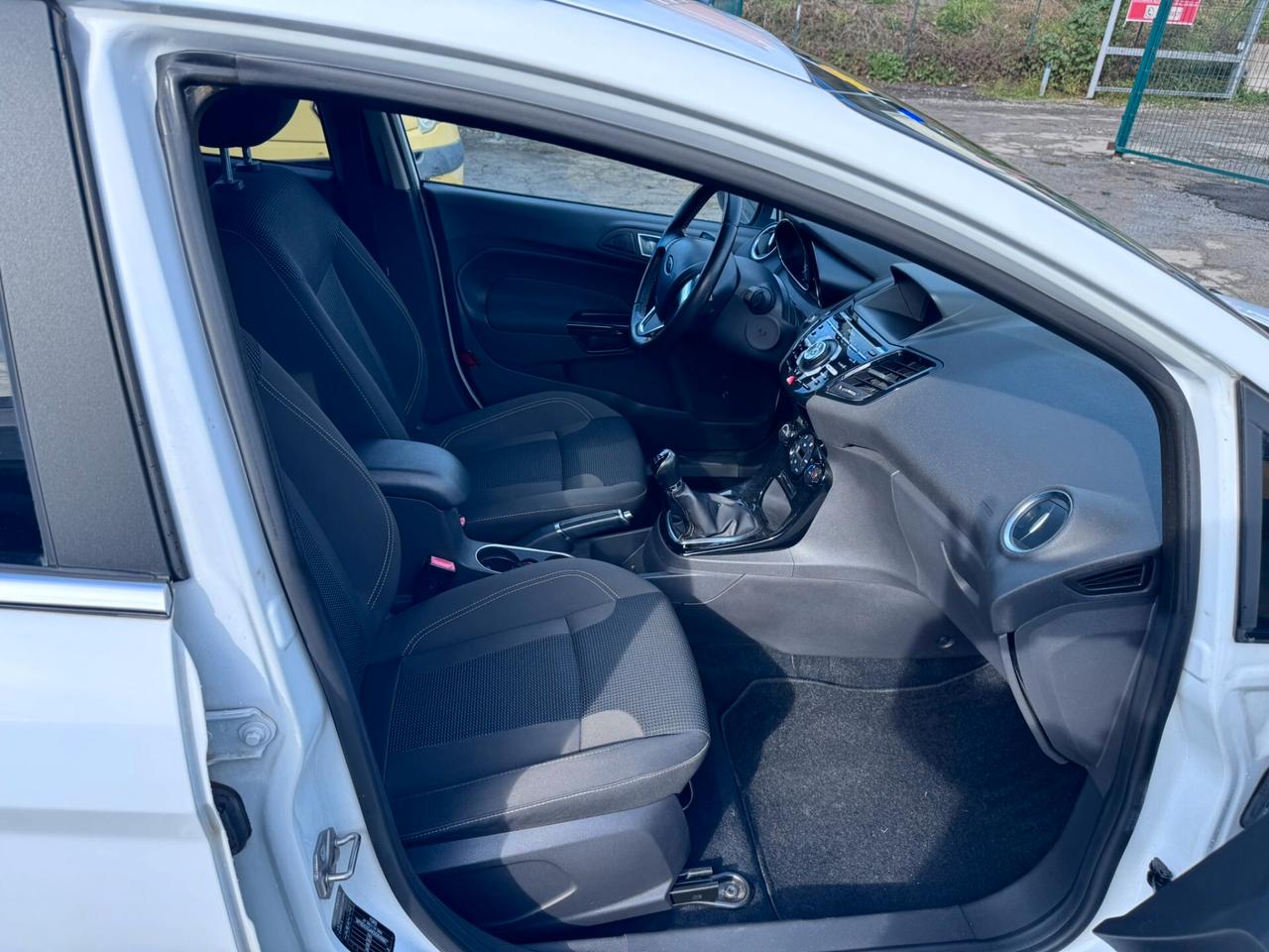 Ford Fiesta 1.0 80CV 5 porte Black & White Edition