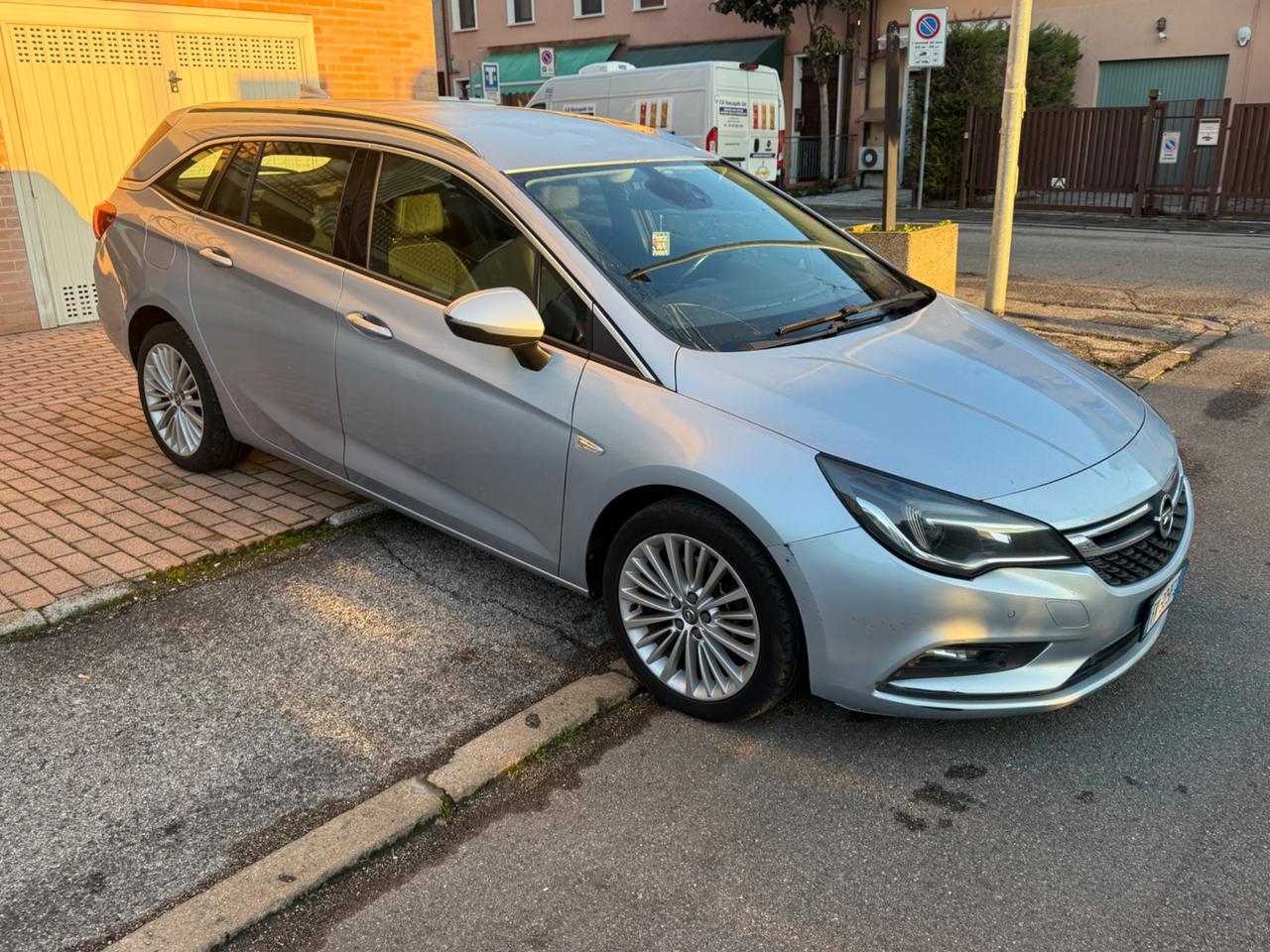 Opel Astra 1.6 CDTi 110CV Start&Stop Sports Tourer Innovation