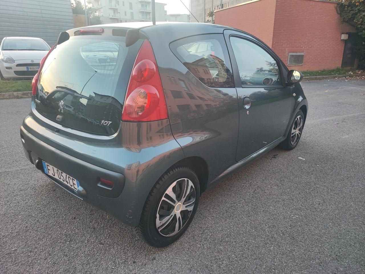 Peugeot 107 1.0 68CV 3p. Access