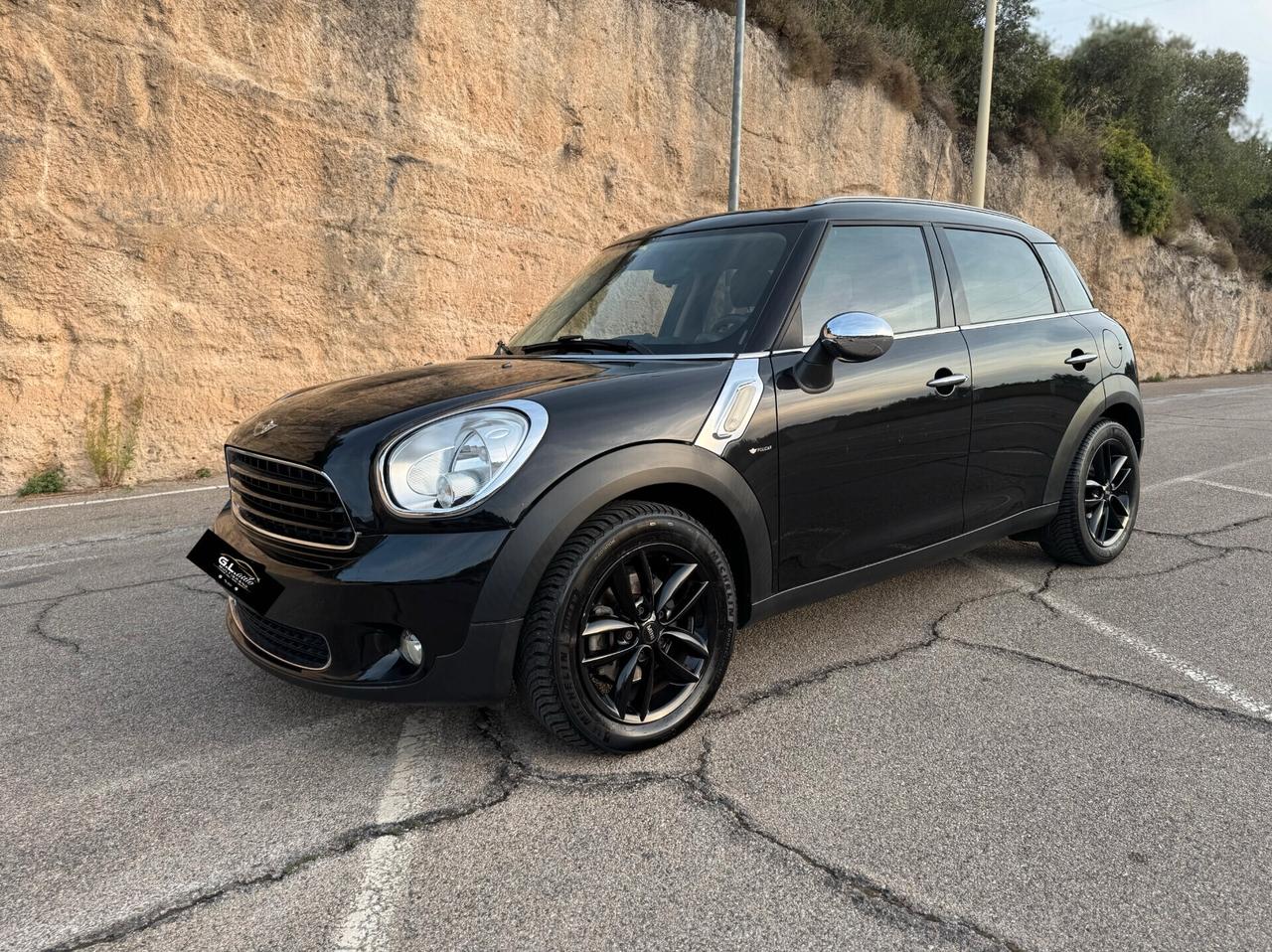 Mini Cooper D Countryman/1.6 90CV/NEOPATENTATI