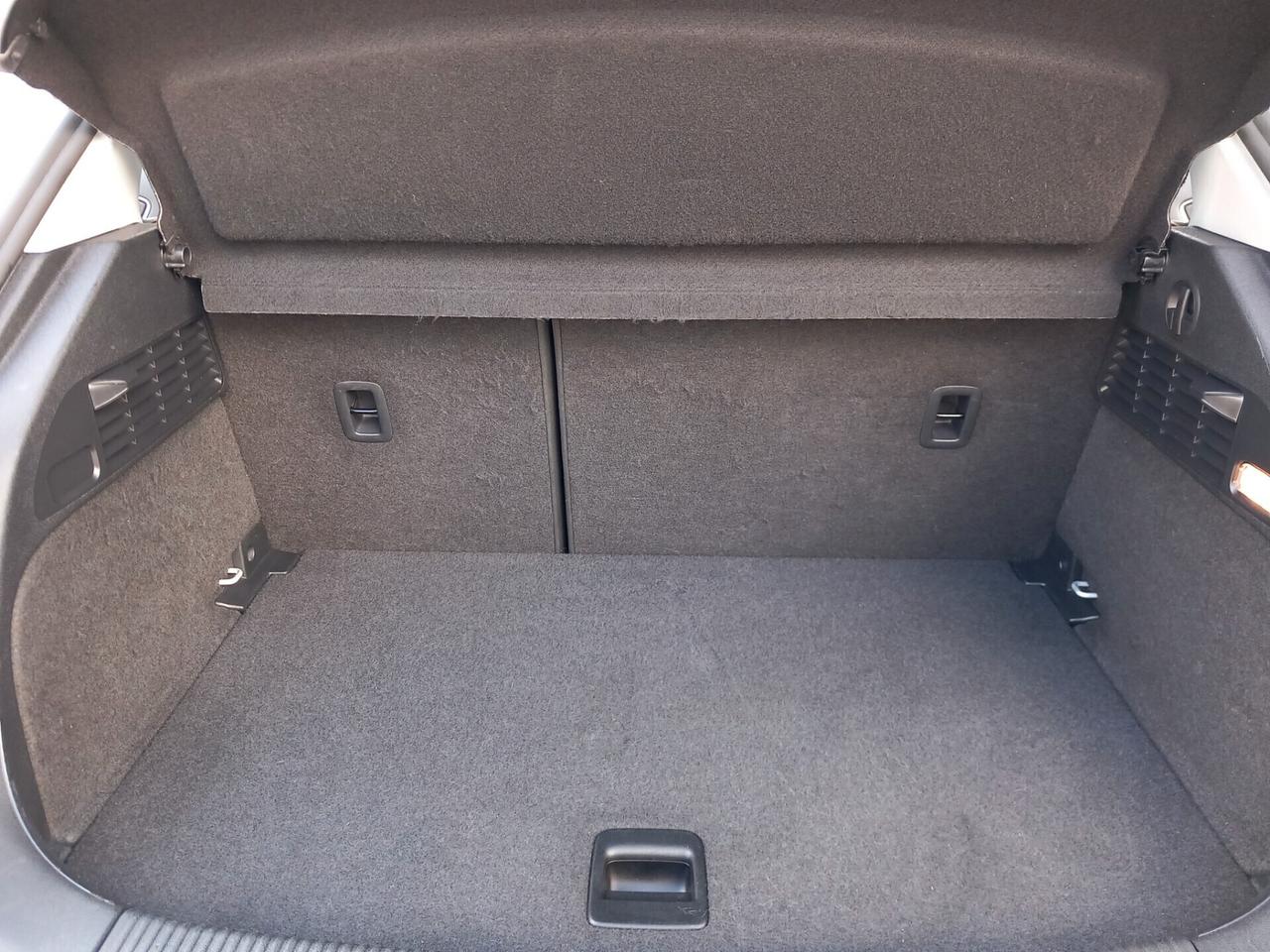 Audi A1 1.6 TDI S tronic SPB SLINE