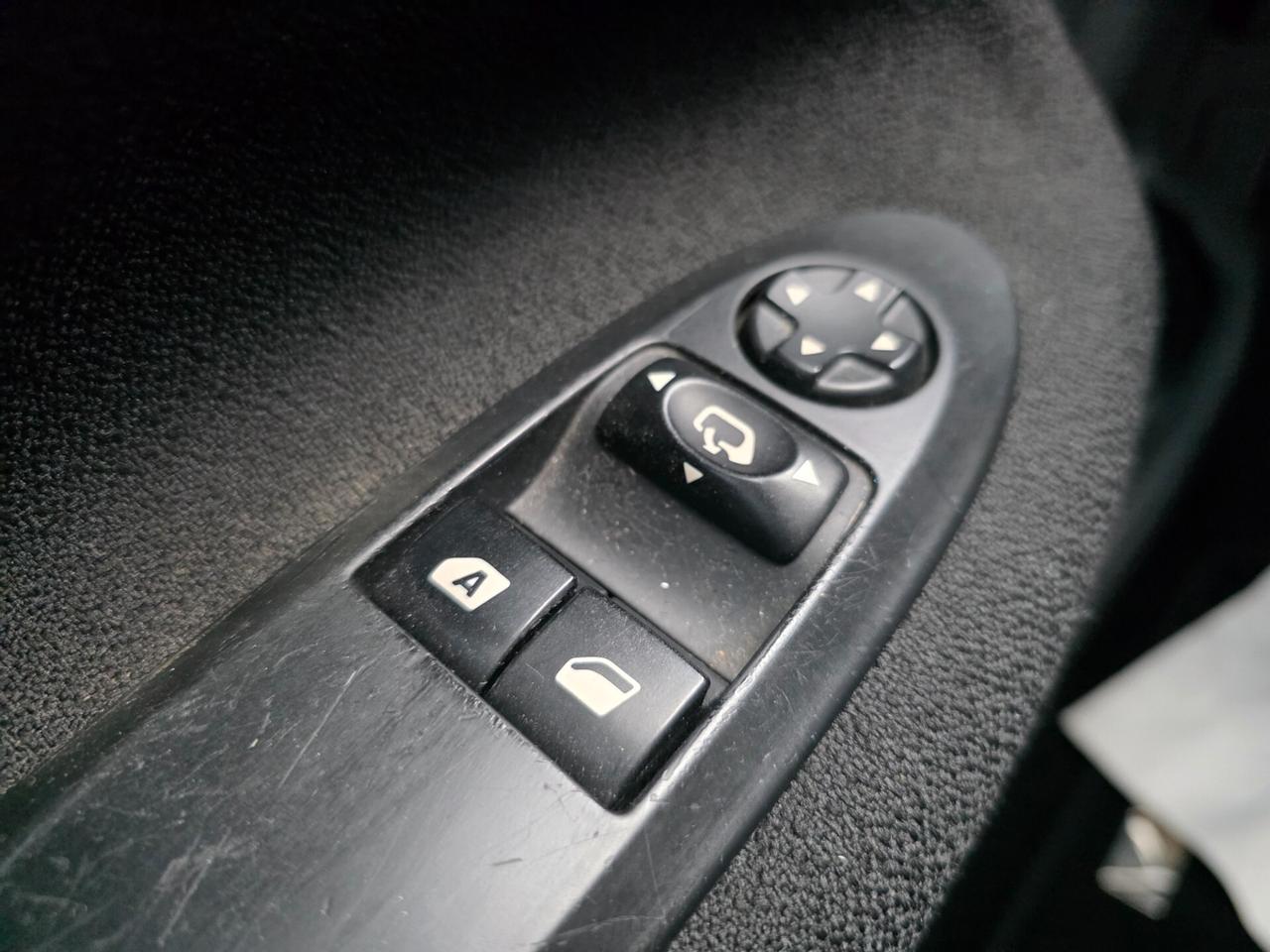 Ds DS3 3 1.6 HDi 90cv neopatentato