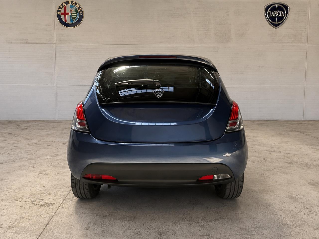 LANCIA Ypsilon III 2021 - Ypsilon 1.0 firefly hybrid Silver Plus s&s 70cv