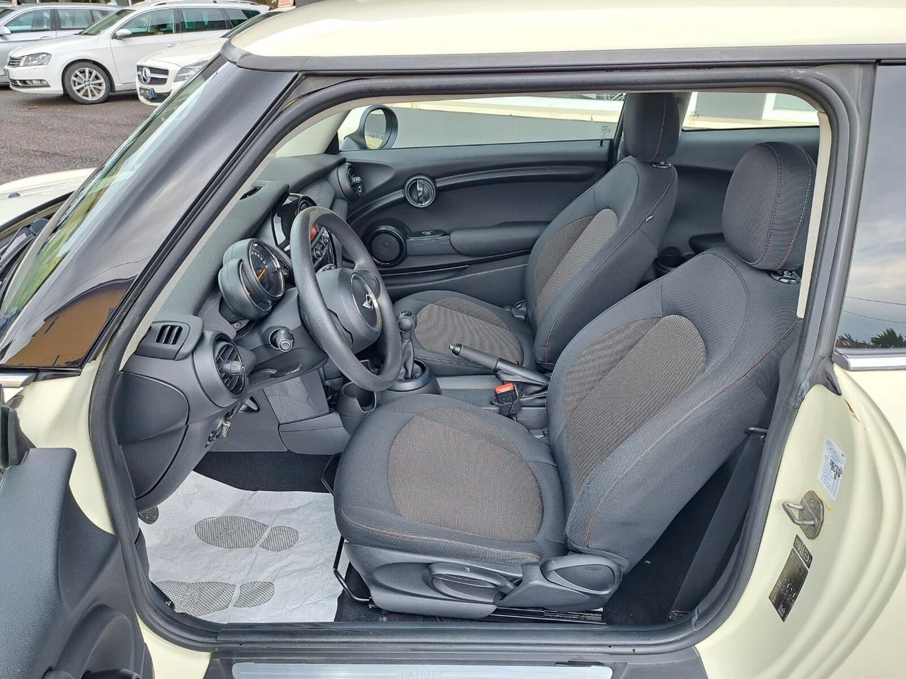 Mini 1.5 One D Business