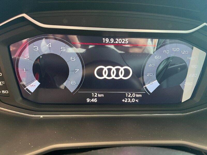 Audi A1 A1 allstreet 30 TFSI S tronic Identity Contrast