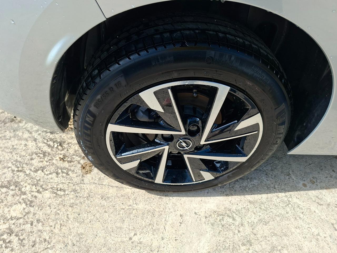 Opel Corsa 1.2 100 CV GS