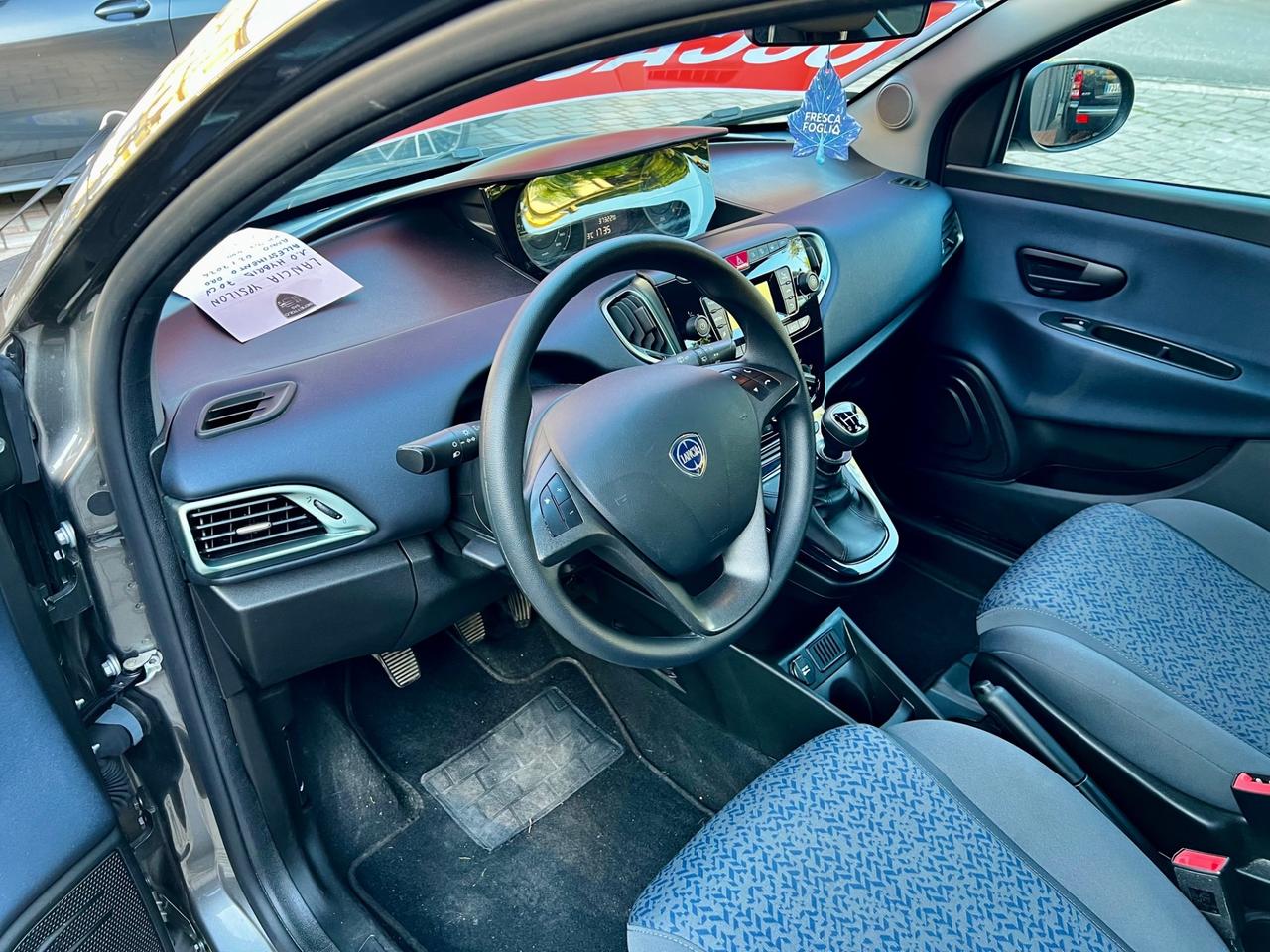 Lancia Ypsilon 1.0 FireFly 5 porte S&S Hybrid Oro