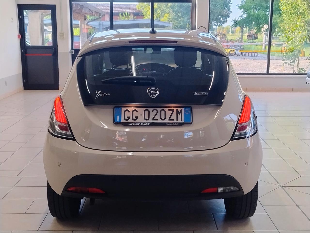 LANCIA YPSILON 1.0 FIREFLY HYBRID GOLD s&s BLUETOOTH