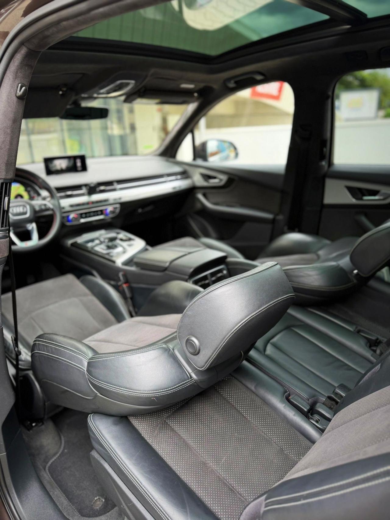 Audi Q7 3.0 TDI 272 CV quattro tiptronic Business Plus Garanzia 12 Mesi