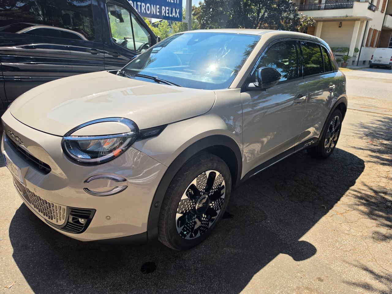 Fiat 600 Hybrid 110 CV DCT MHEV La Prima rate da 99,00