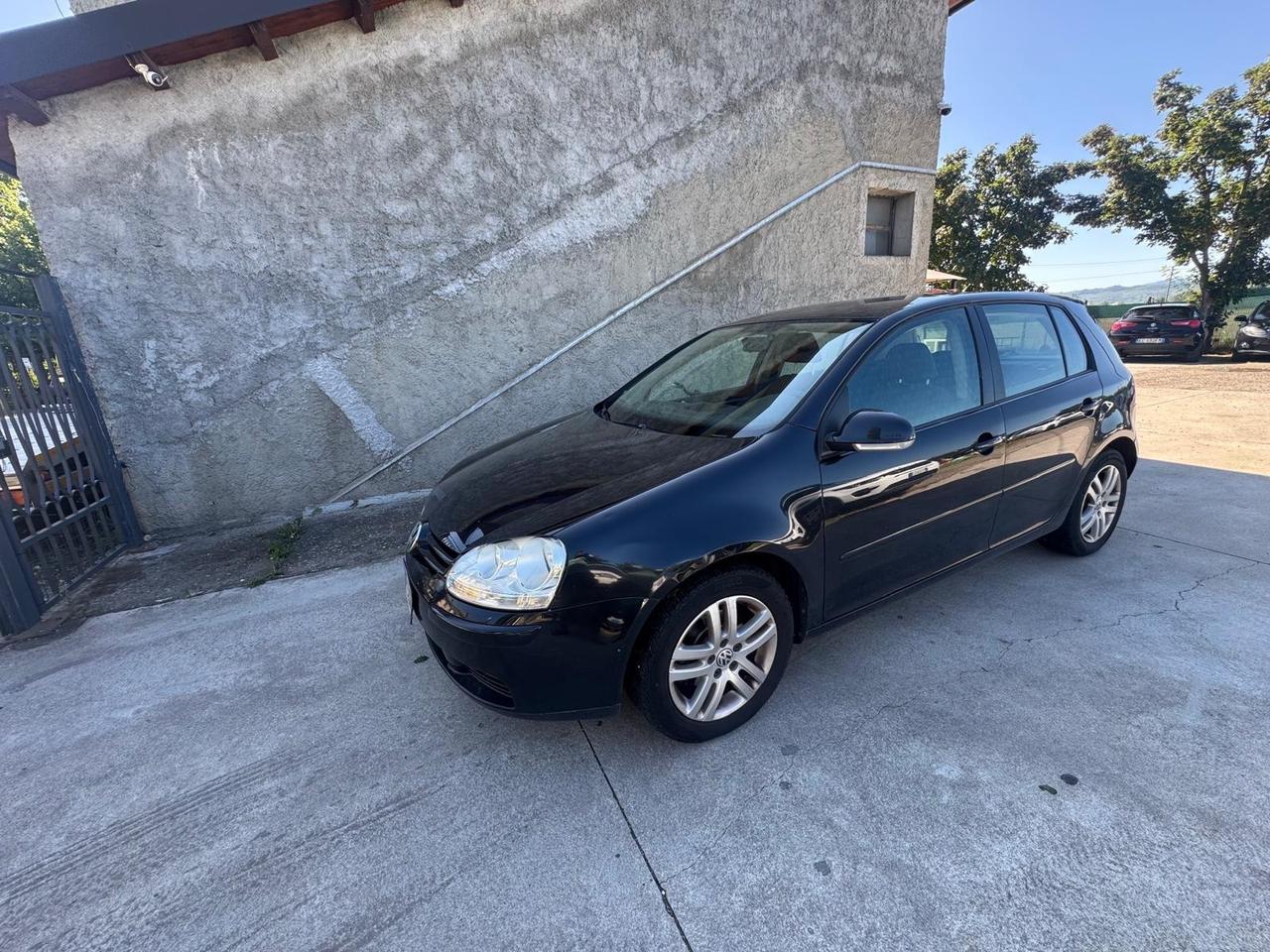 Volkswagen Golf 1.6 16V FSI 5p. Comfortline