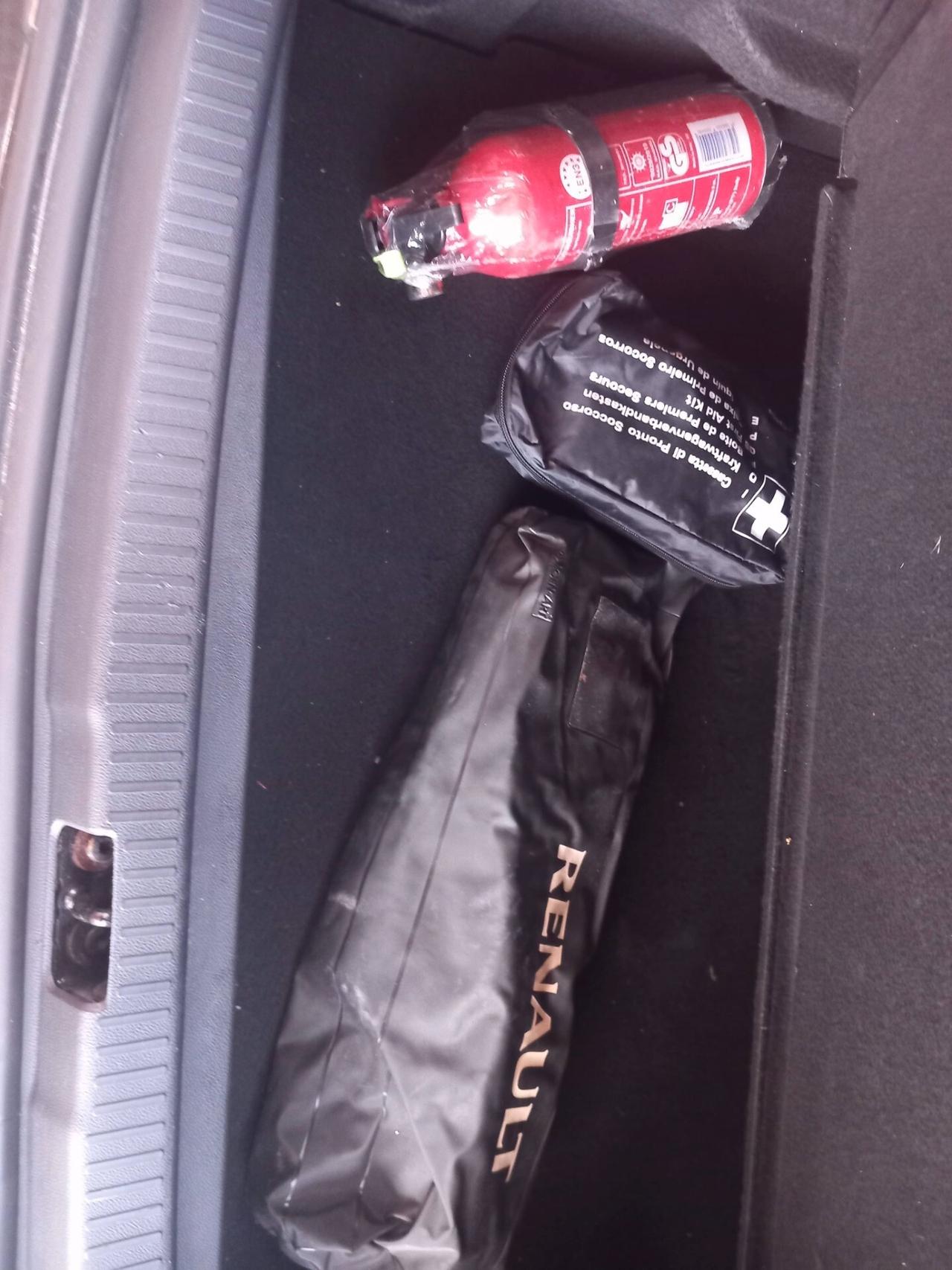 Renault Clio Sporter dCi 8V 90 CV DUAL Intens KM 93500 PELLE NAVI SENS.