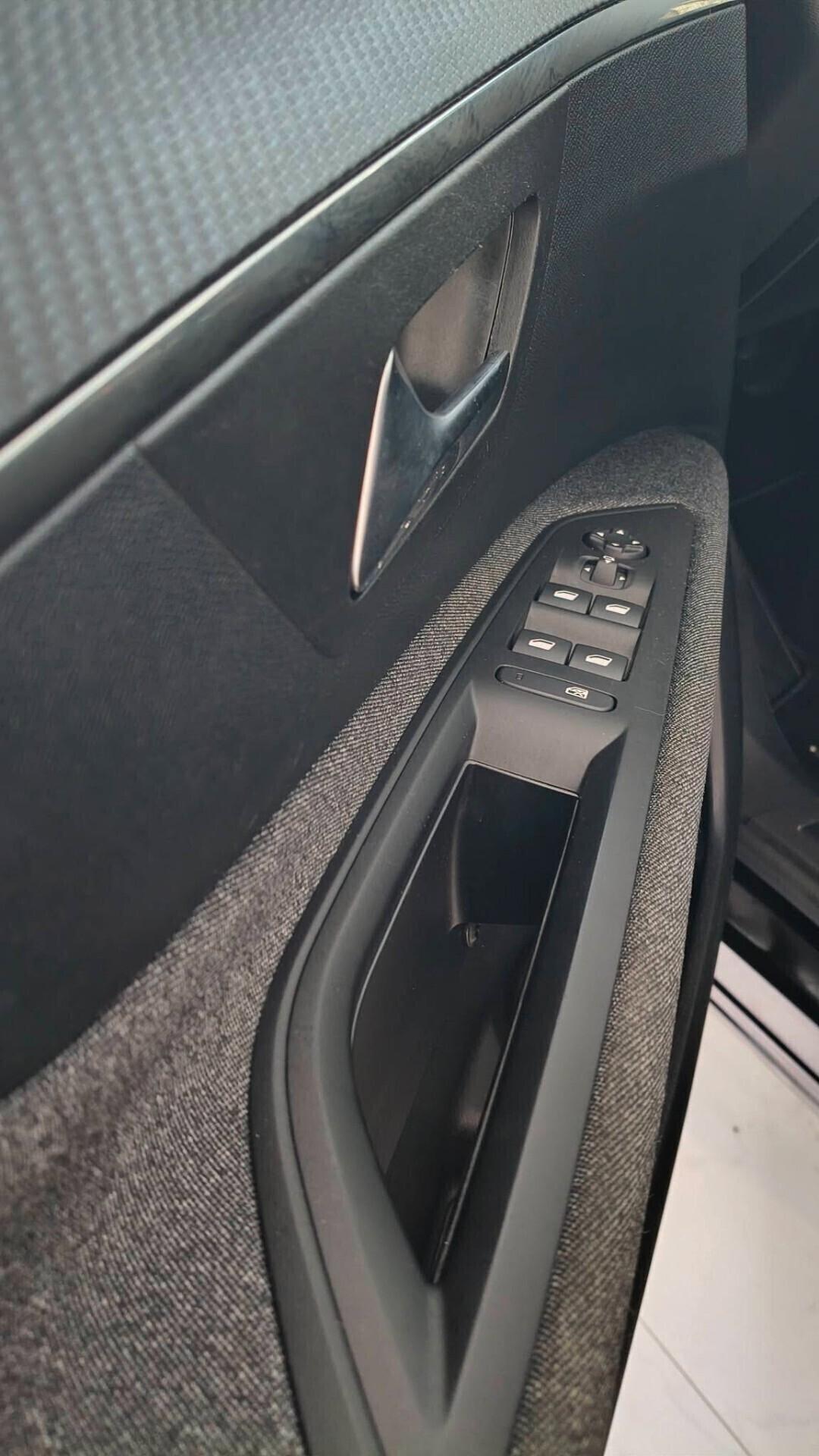 Peugeot 3008 BlueHDi 130 Blue Hdi 1.5