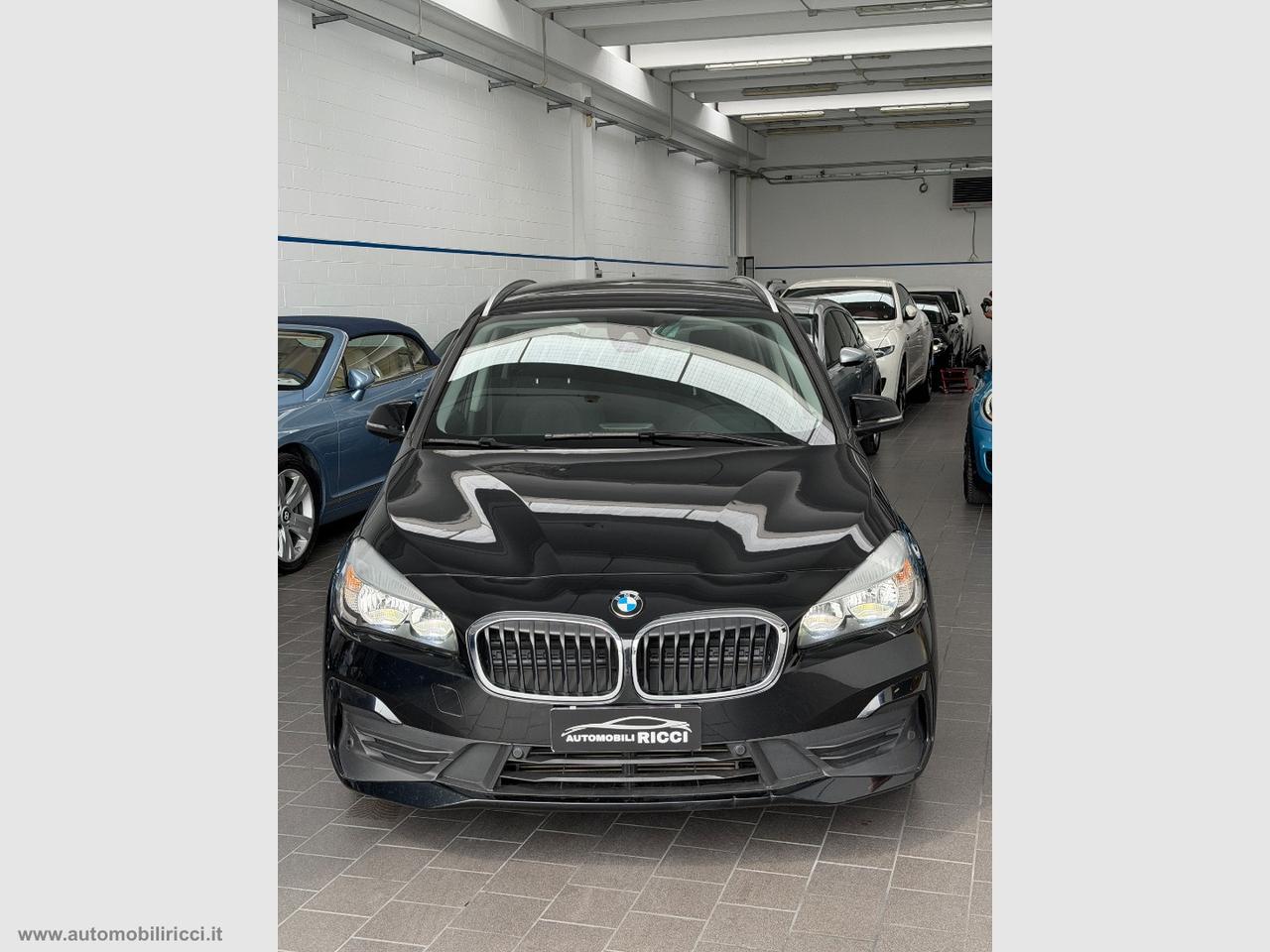 BMW 218i Gran Tourer 7 POSTI