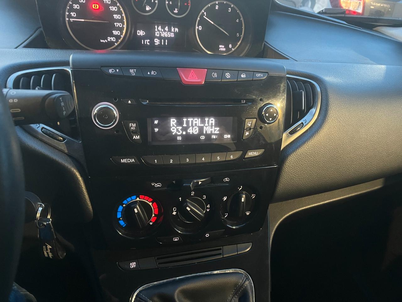 Lancia Ypsilon 1.3 MJT 16V 95 CV 5 porte S&S Gold