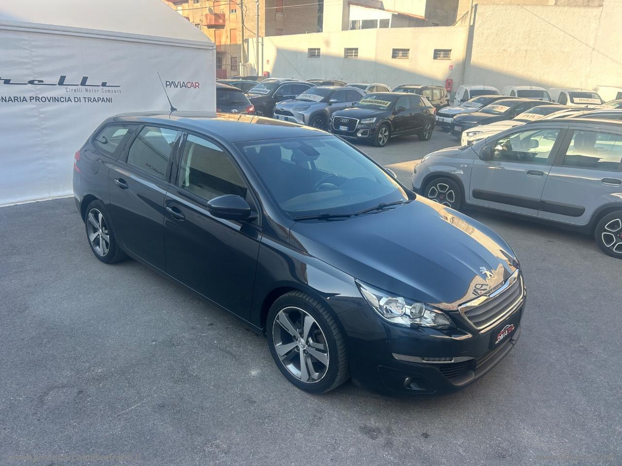 PEUGEOT 308 1.6 HDi 110 CV 5p. Féline