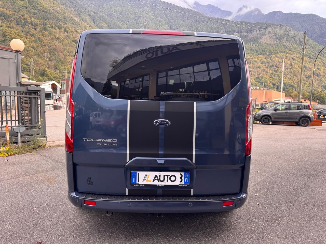 Ford Tourneo Custom 320 2.0 TDCi 185CV aut. PC Titanium