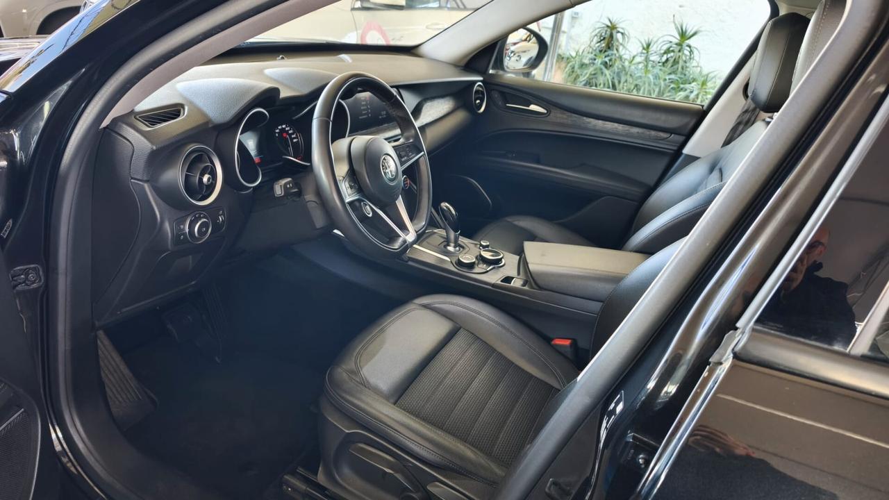 Alfa Romeo Stelvio 2.2 Turbodiesel 190 CV AT8 Q4 Super