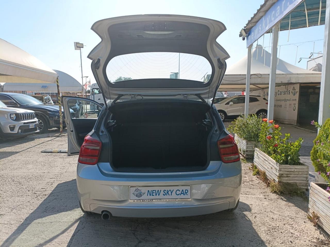 Bmw 118d 5p. Unique