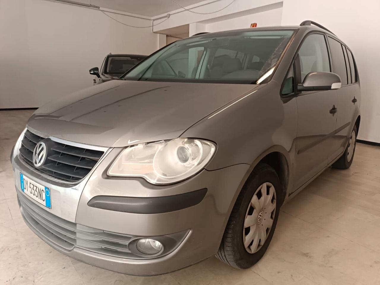 Volkswagen Touran 2.0 Trendline Ecofuel 7 Posti