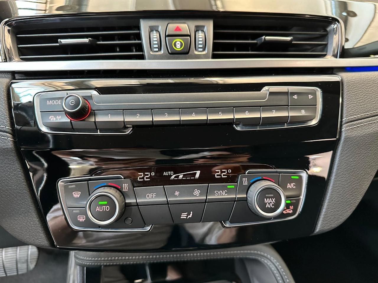 BMW X2 sdrive18d Business X Auto - LED-18"-Navi PRO - IVA