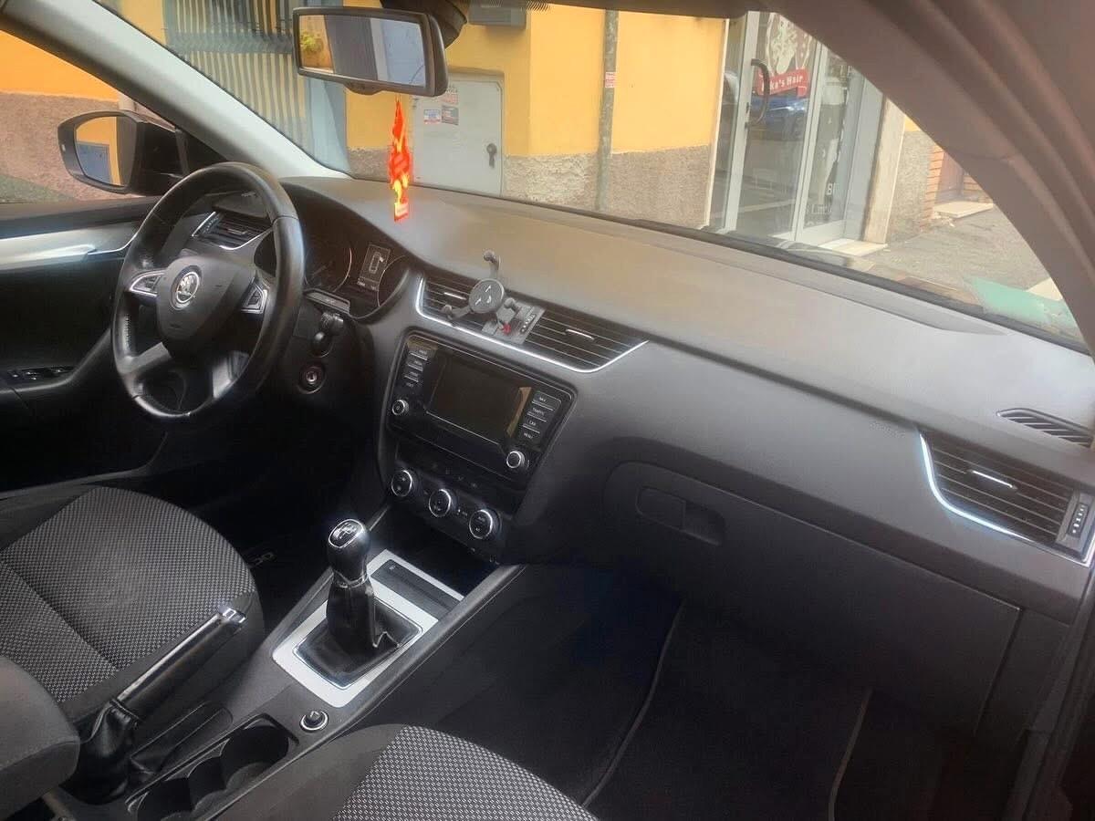 Skoda Octavia 1.6 TDI 105CV FINANZIABILE