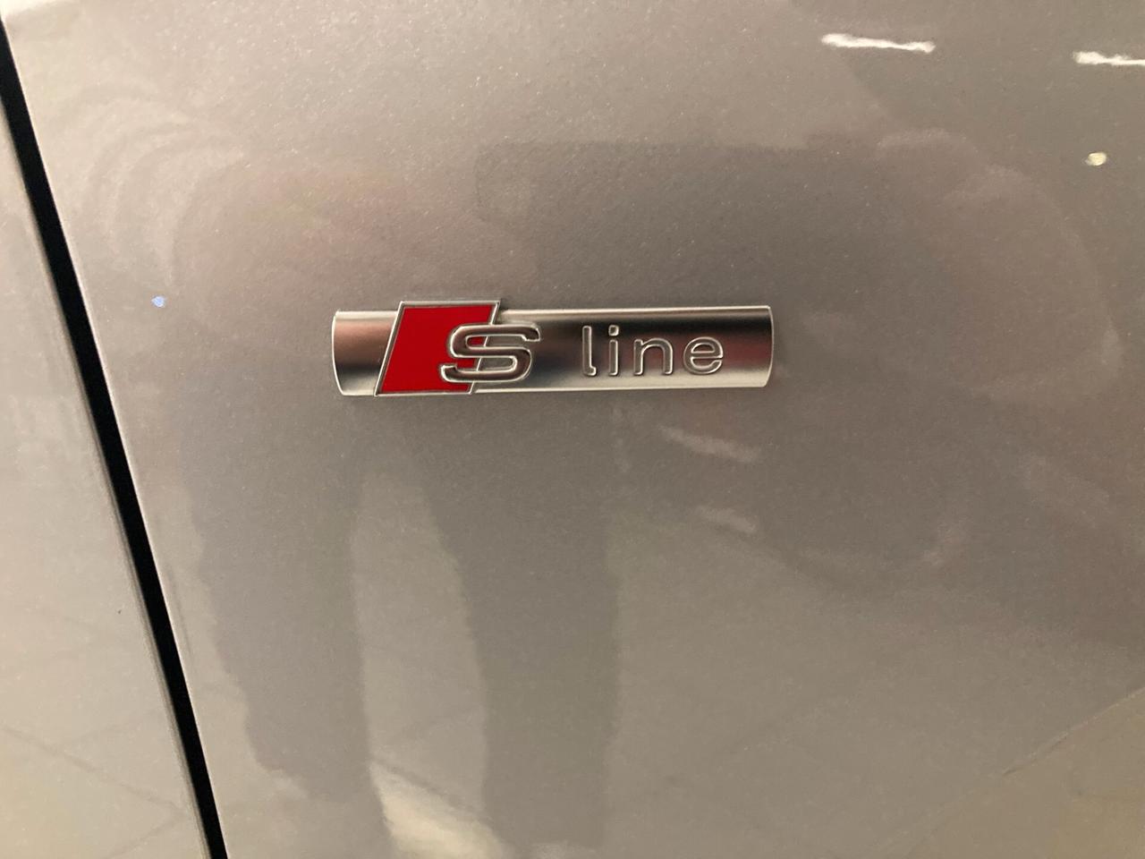 Audi Q2 2.0 TDI quattro S tronic Sport S-LINE