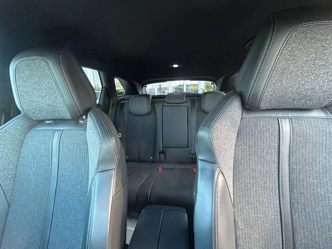 Peugeot 3008 1.5 bluehdi GT Line s&s 130cv eat8