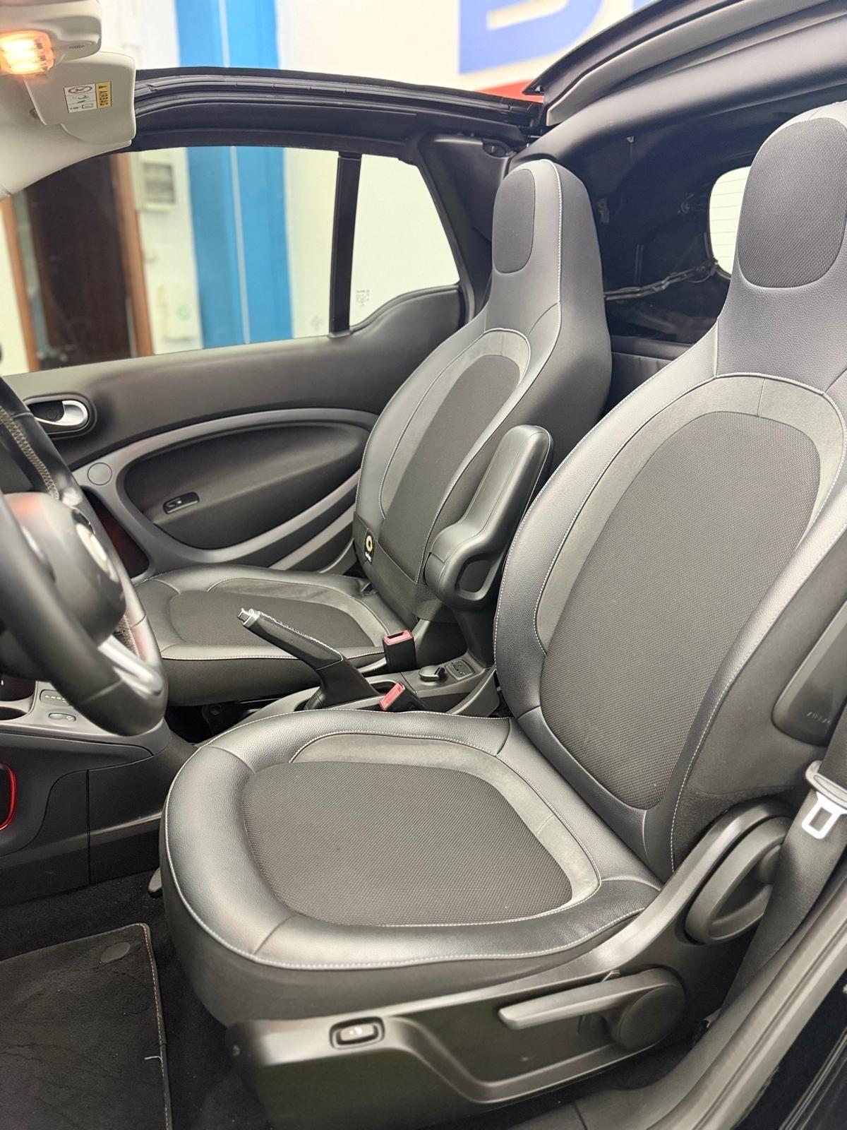 Smart ForTwo BRABUS 0.9 Turbo twinamic cabrio