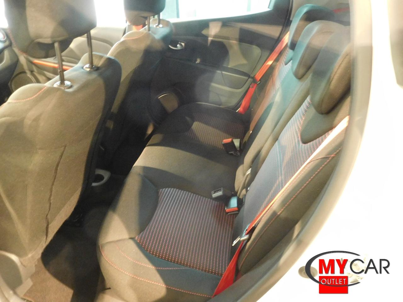 Renault Clio TCe 220cv EDC 5pt Energy R.S. Trophy