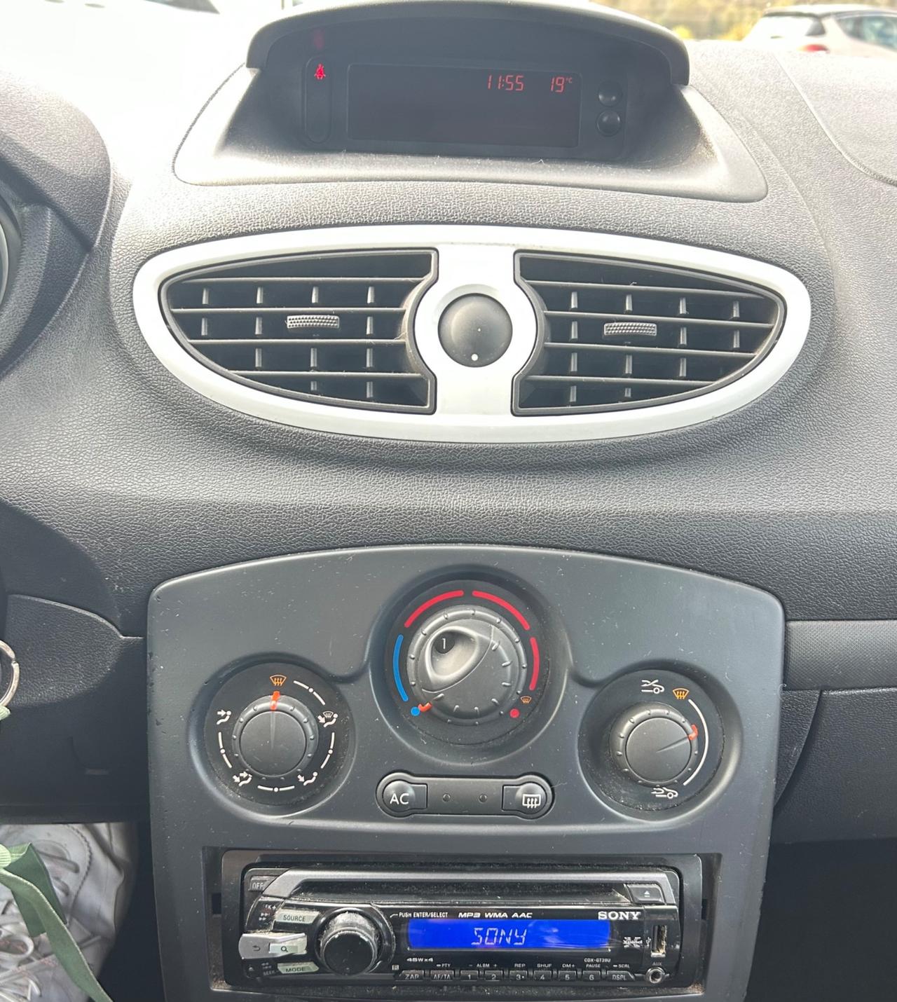 Renault Clio 1.2 Edizione Live! Neopatentati