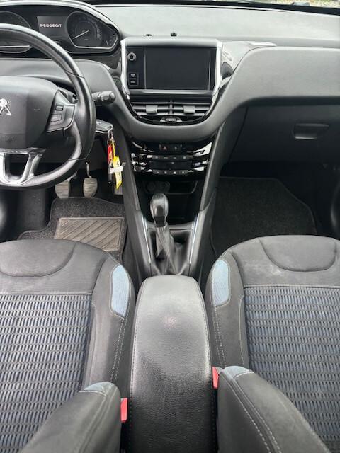 Peugeot 208 1.4 GPL