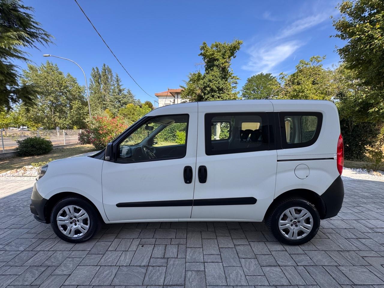 Fiat Doblo DOBLÒ CARGO COMBI 1.3 Mijet 16v 95CV (cat. N1) Euro6 5-door OK NEOPATENTATI
