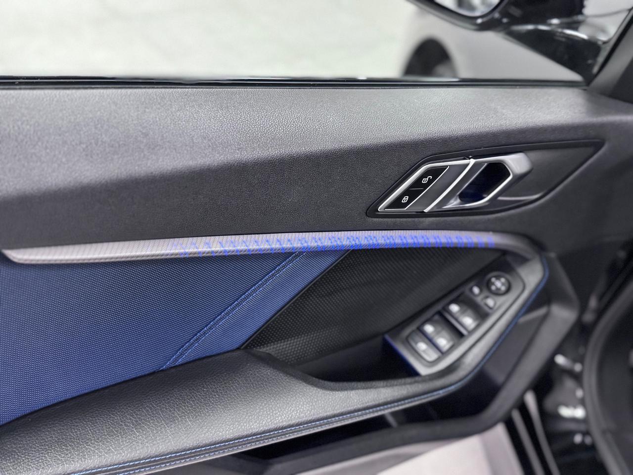 Bmw 116 116d 5p. Msport