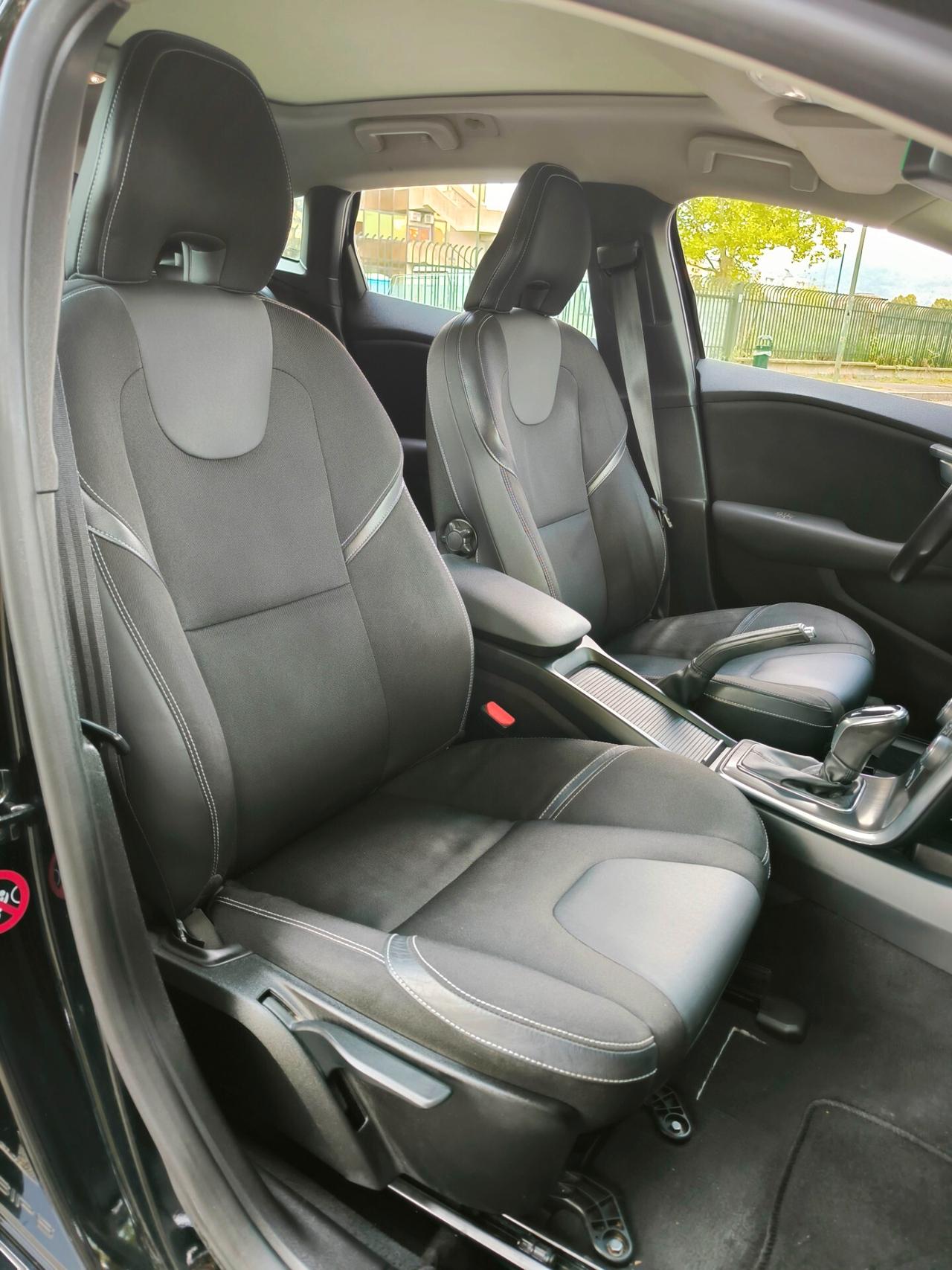Volvo V40 D3 Geartronic Momentum con Cambio automatico