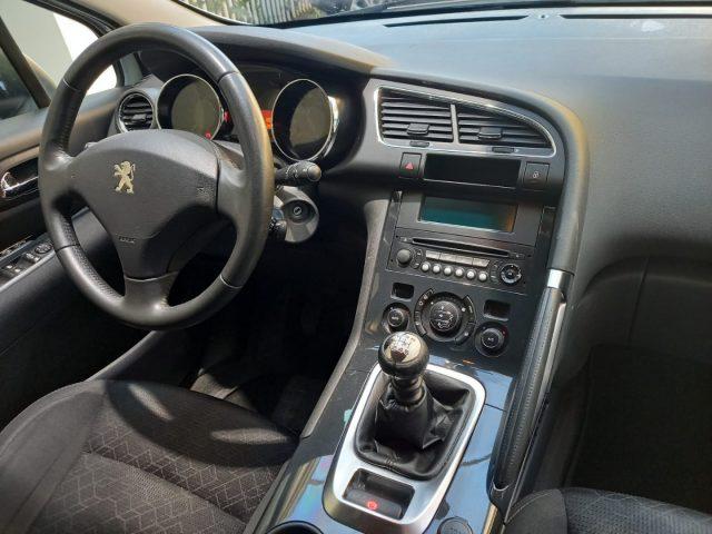 PEUGEOT 3008 1.6 HDi 115CV Allure