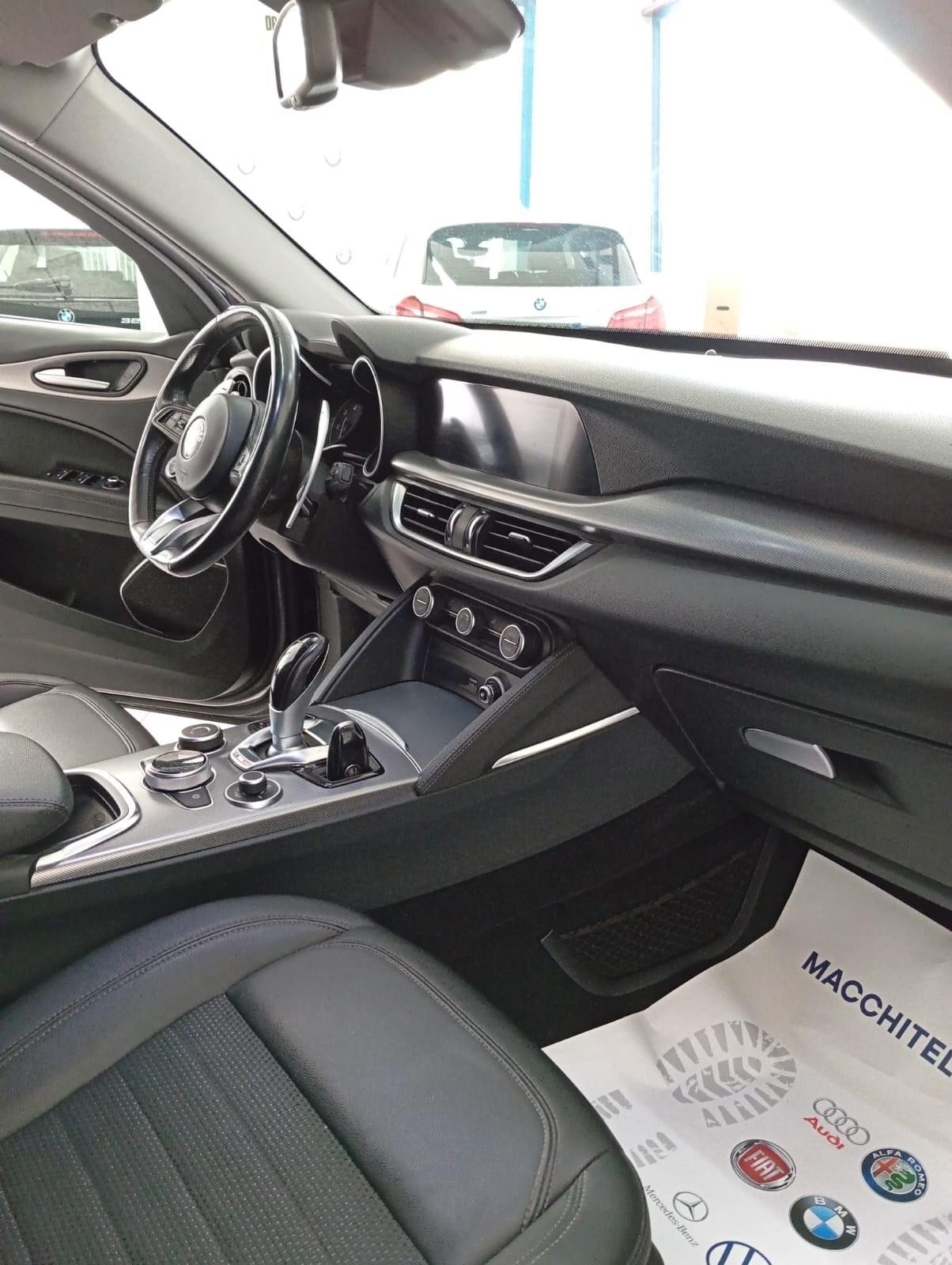 Alfa Romeo Stelvio 2.2 Turbodiesel 190 CV AT8 Q4 Sprint