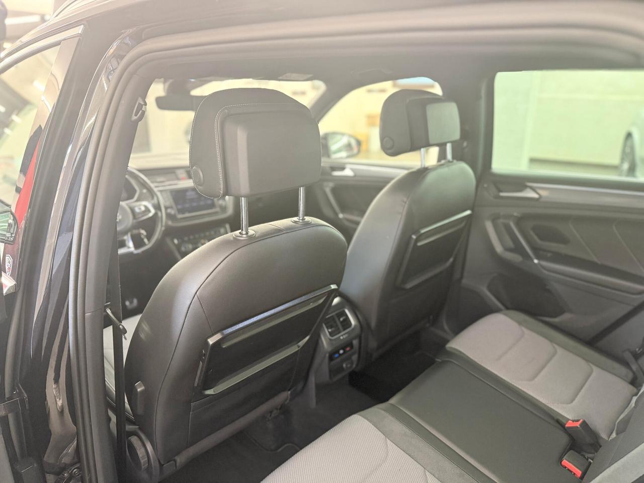 Volkswagen Tiguan 2.0 TDI r-line