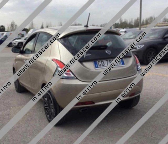 LANCIA Ypsilon 1.0 FireFly 5 porte S&S Hybrid Gold