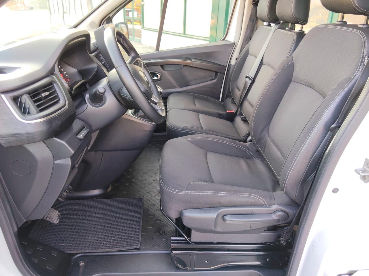 Renault Trafic 2.0dci 140cv 9 posti 2023 PASSO LUNGO