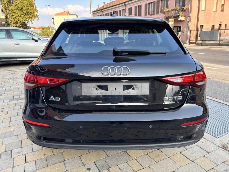 Audi A3 Sportback 30 2.0 tdi Business LED-NAVI-18"