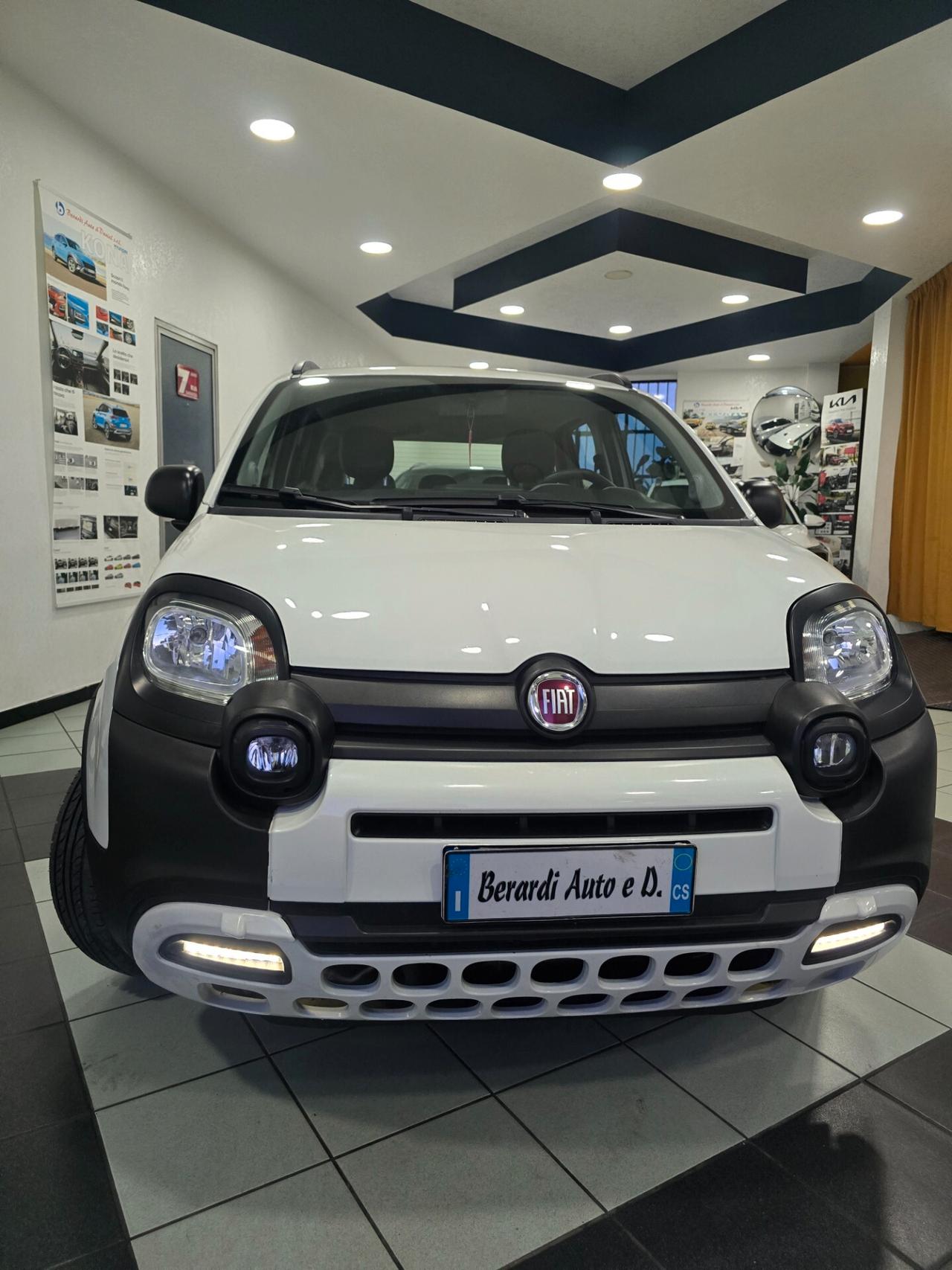 Fiat Panda 1.0 FireFly S&S Hybrid City Cross