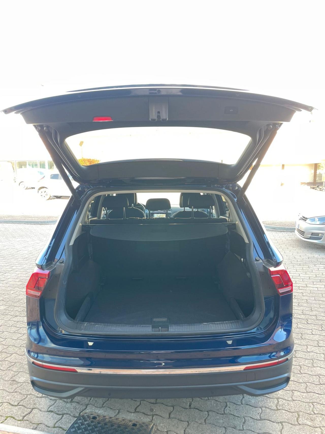 Volkswagen Tiguan Allspace 2.0 TDI SCR DSG R-Line