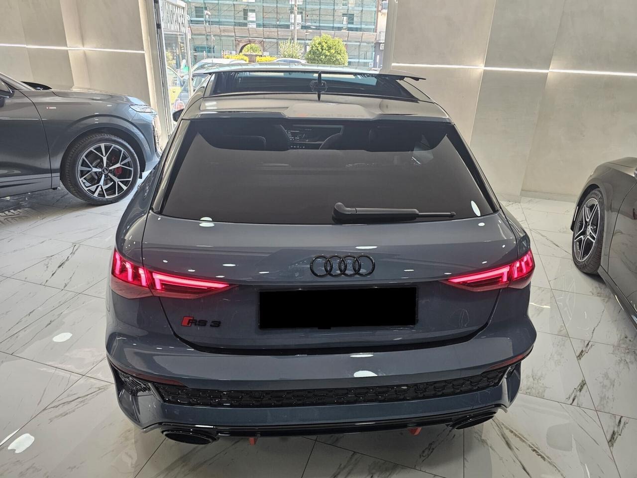 NUOVA AUDI RS3 SPORTBACK 2.5 BENZ 400CV S-TRONIC