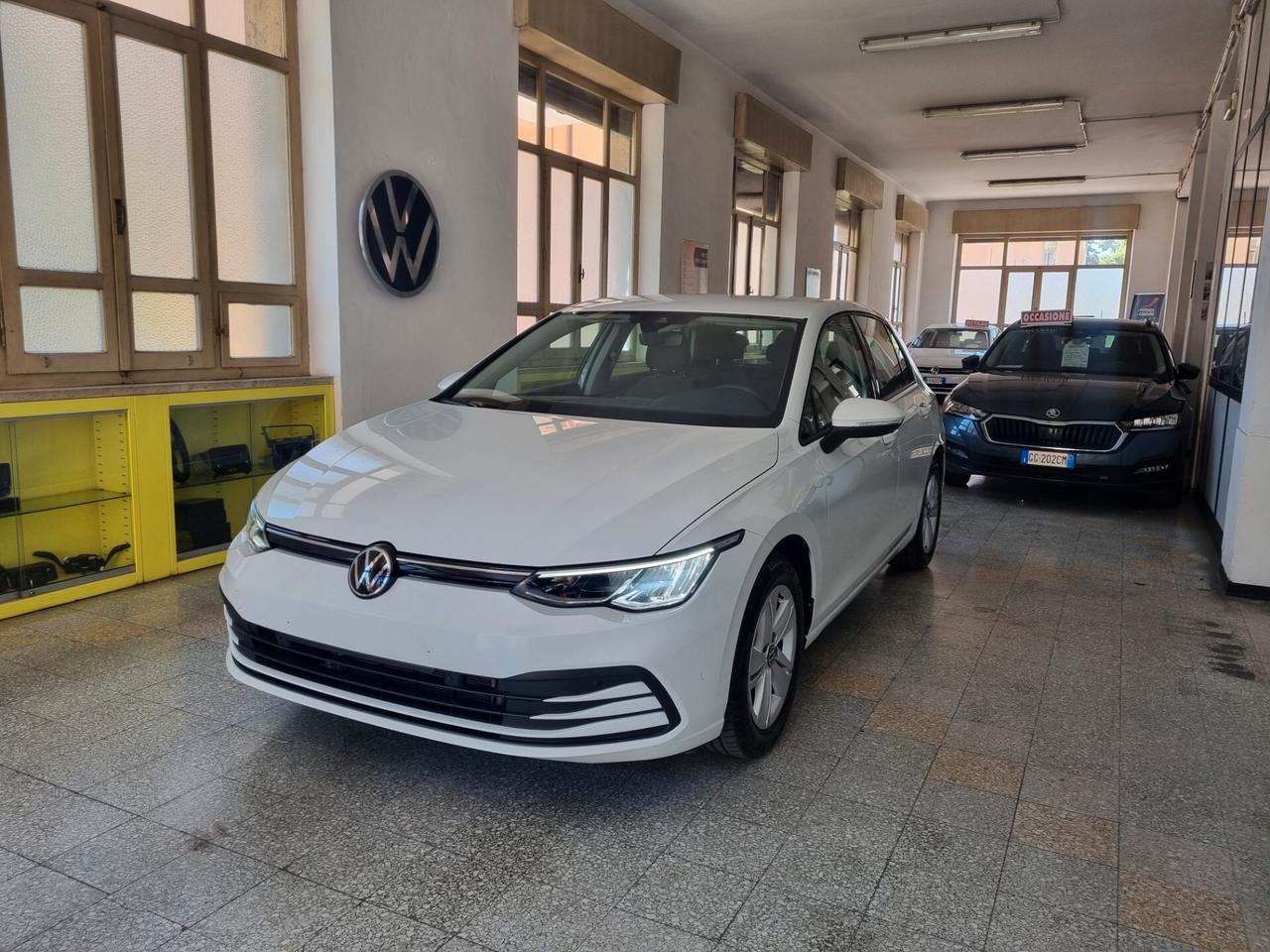 Volkswagen Golf 1.5 TGI DSG Life, 37800KM!!