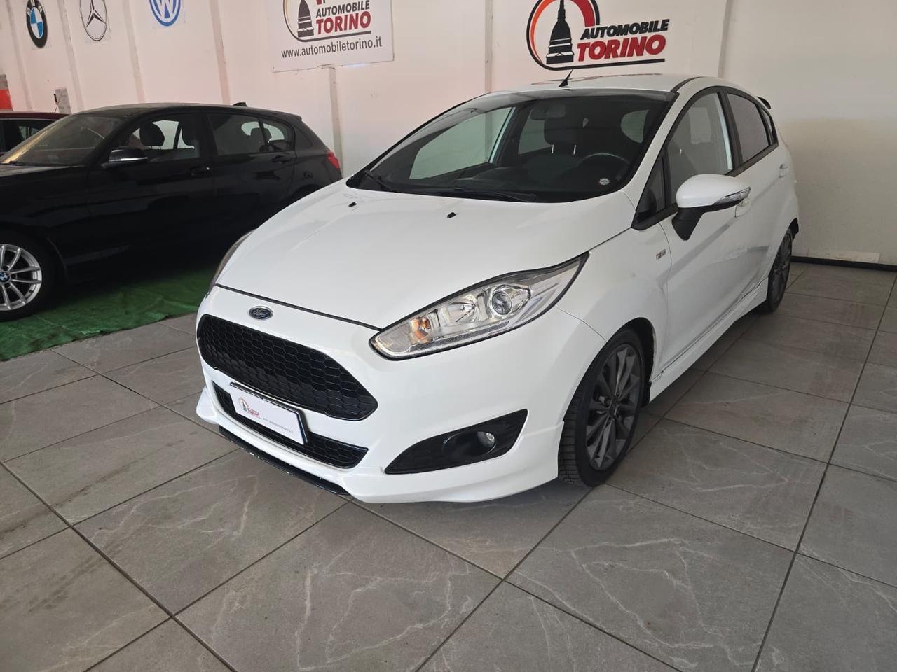 Ford Fiesta 1.5 TDCi 75CV 3 porte Black & White Edition
