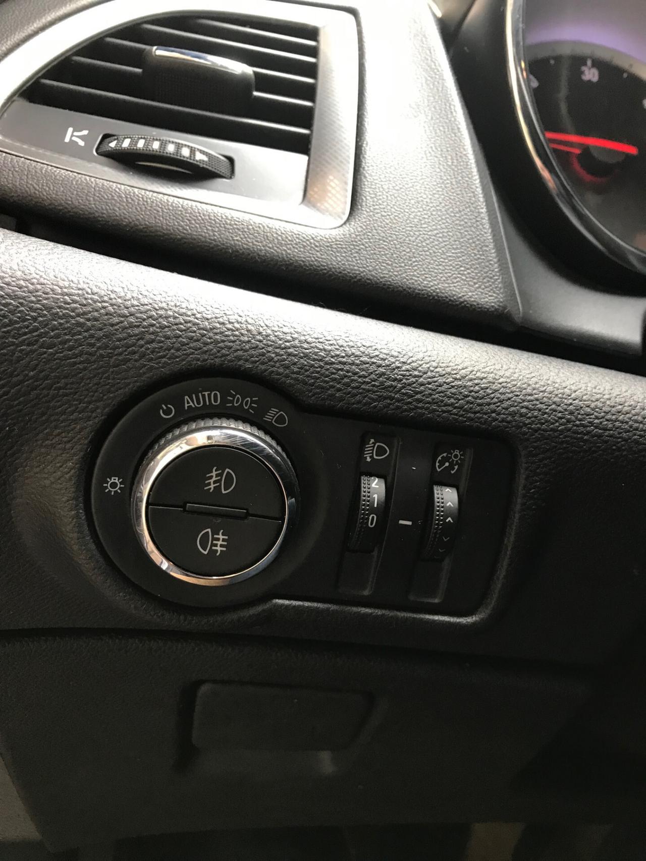 Opel Astra 1.7 CDTI (MOTORE da CAMBIARE)