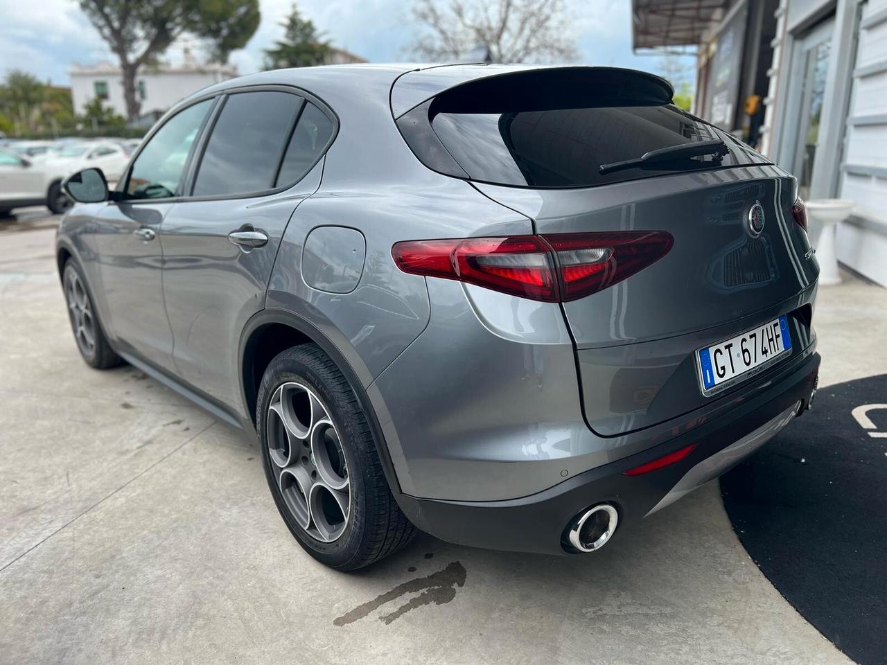 Alfa Romeo Stelvio 2.2 Turbodiesel 160 CV AT8 RWD Sport-Tech