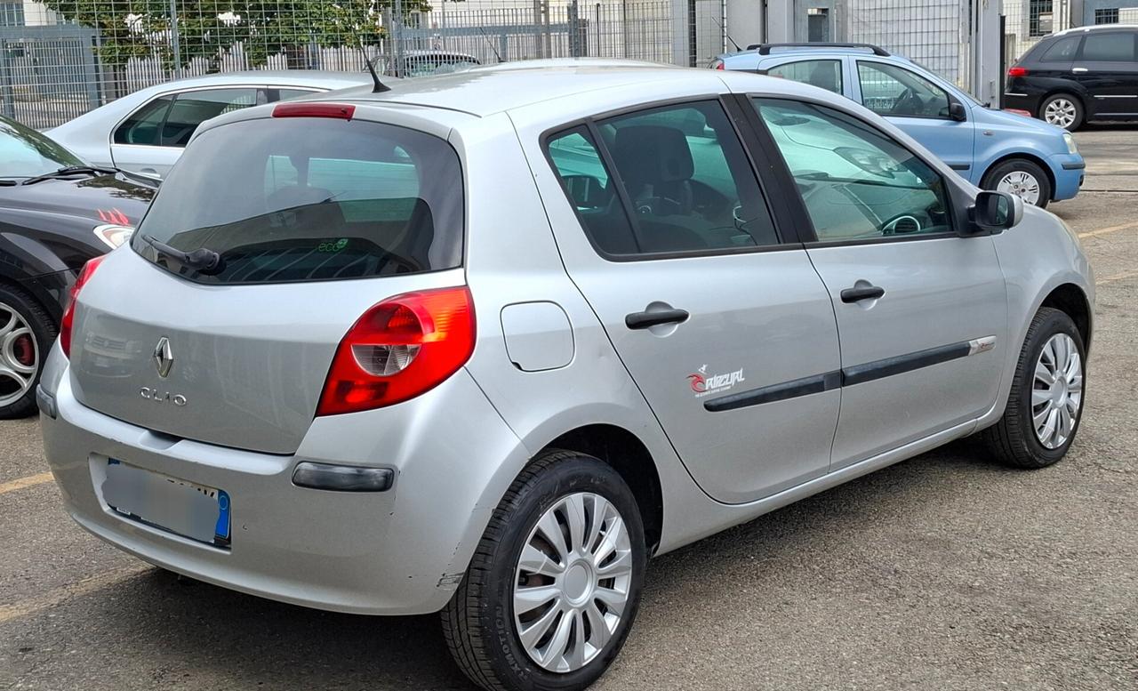 Renault Clio 1.2 16V 5 porte GPL Dynamique